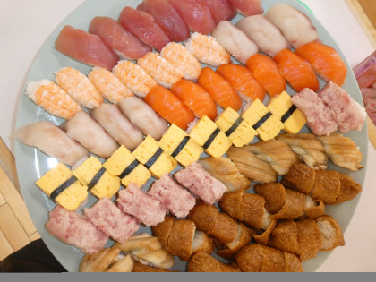 寿司バイキング